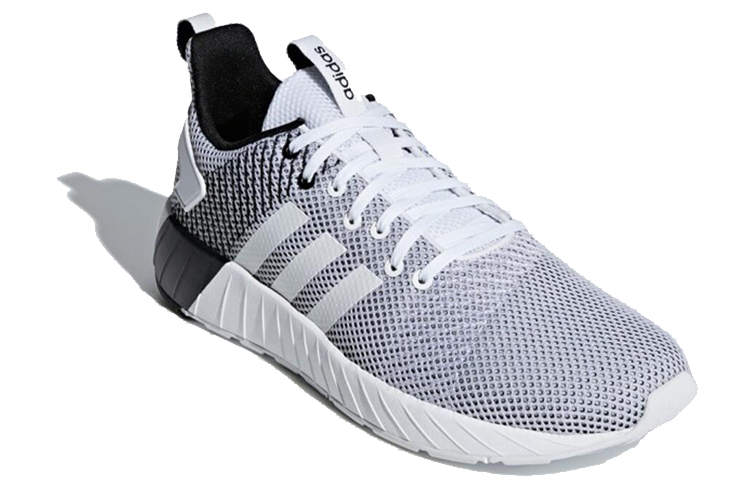 Lookbook アディダス クエスター BYD (ホワイト) F35042