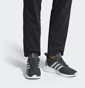 アディダス クエスターフロー グレー (Adidas Kuesutaa Furoo Guree) F36240 Sizing アディダス クエスターフロー グレー (Adidas Kuesutaa Furoo Guree) F36240