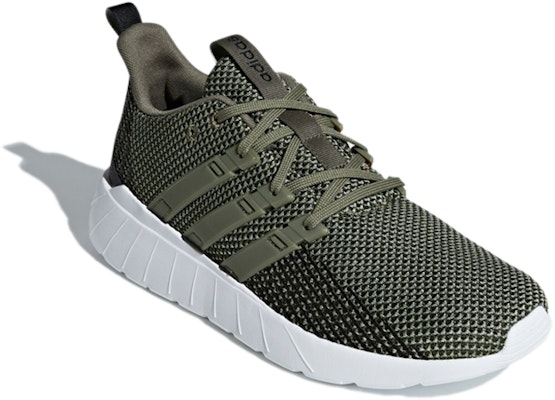 adidas Questar Flow 'Putih Khaki' F36254 Lookbook adidas Questar Flow 'Putih Khaki' F36254