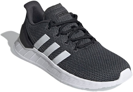 adidas Questar Flow NXT 'Negro Blanco' FY5951 Lookbook adidas Questar Flow NXT 'Negro Blanco' FY5951