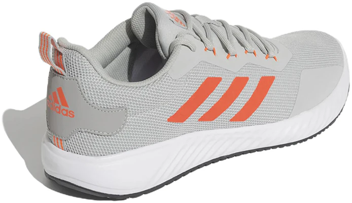 adidas Quickflow 耐磨透氣跑步鞋 淺灰 Shop adidas Quickflow 耐磨透氣跑步鞋 淺灰