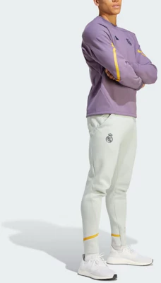 adidas Real Madrid Gameday Crew Sweatshirt Ungu Logo Pullover HY0639 Purchase adidas Real Madrid Gameday Crew Sweatshirt Ungu Logo Pullover HY0639