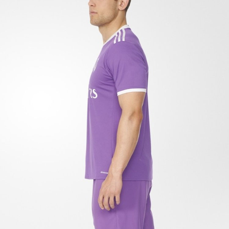 Sizing Adidas 皇家马德里紫色训练足球球衣 AI5158