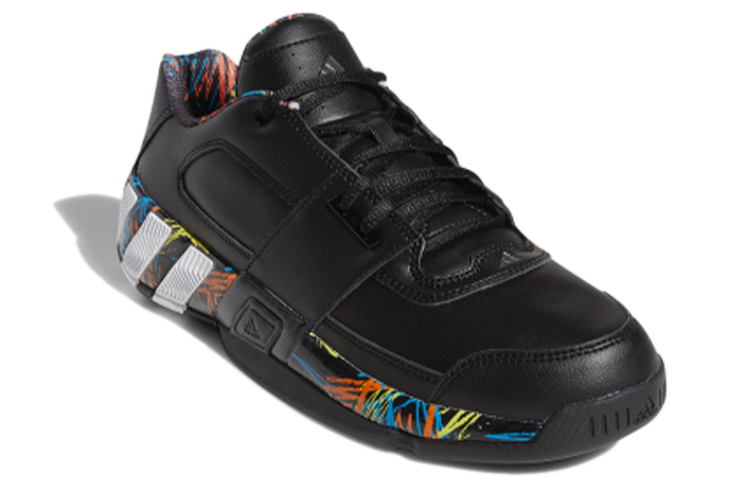 Lookbook adidas Regulate 'Negro Blanco Naranja' G54681