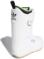 阿迪达斯 Response 3MC ADV 白色胶底滑板鞋 EG9390 Shop 阿迪达斯 Response 3MC ADV 白色胶底滑板鞋 EG9390