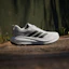 Lookbook adidas Response Pace Kasut Lari Putih/Hitam/Gelap Kelabu Tiga KJ1773