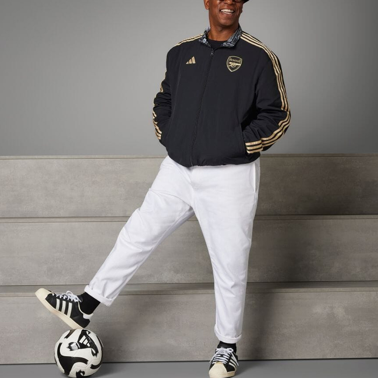 Shop Jaket Track adidas Retro Hitam Bergaris dengan Resleting dan Kerah Tegak IP1607