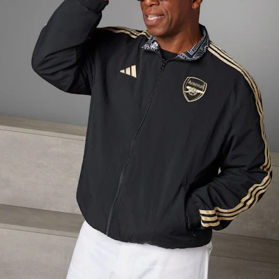 Jaket Track adidas Retro Hitam Bergaris dengan Resleting dan Kerah Tegak IP1607 Purchase Jaket Track adidas Retro Hitam Bergaris dengan Resleting dan Kerah Tegak IP1607