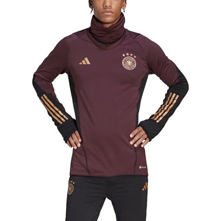 Lookbook adidas Retro High-Neck Striped Sweatshirt Coklat Gelap HC1290