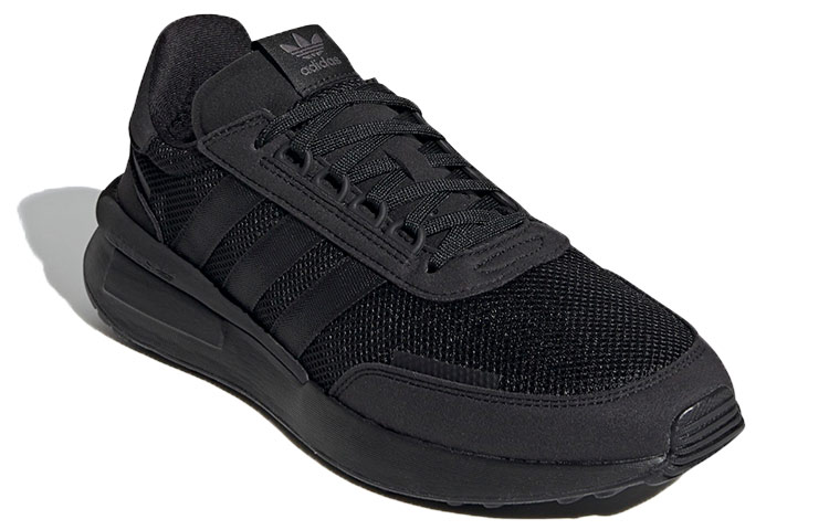 Lookbook adidas Retroset 'Negro Core' FX9086