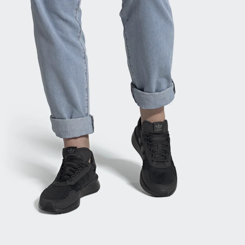 Sizing adidas Retroset 'Negro Core' FX9086