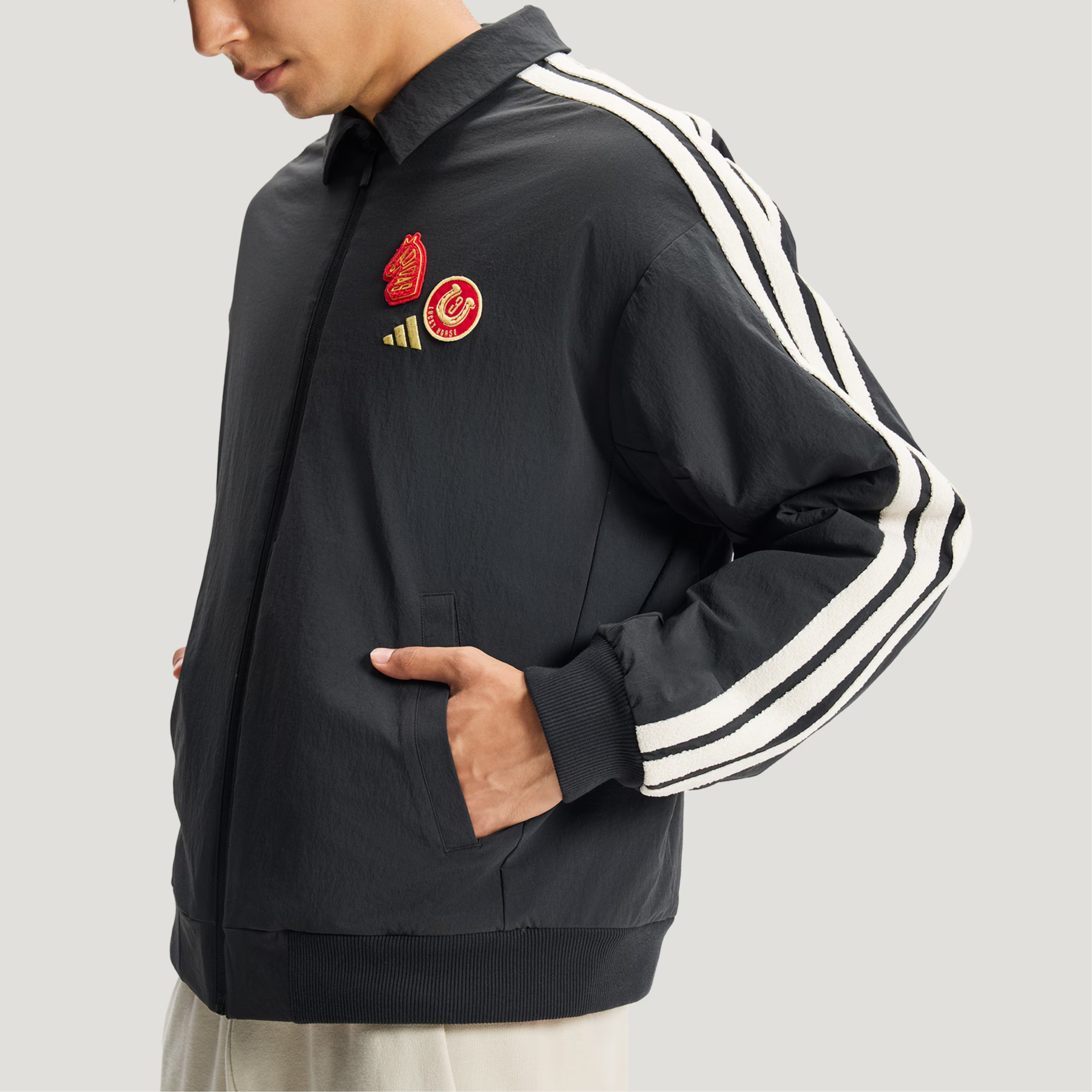 Purchase Chaqueta Reversible adidas Año del Caballo Repelente al Agua Casual CNY. KE4057