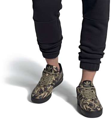 adidas Originals Rivalry Low 黑綠迷彩 Sizing adidas Originals Rivalry Low 黑綠迷彩