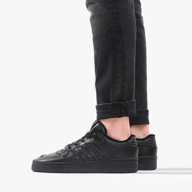 Sizing adidas Rivalry Low 'Hitam Triple' EF8730