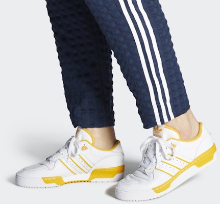 adidas Rivalry Low 'Putih Emas Aktif' EE4656 Sizing adidas Rivalry Low 'Putih Emas Aktif' EE4656
