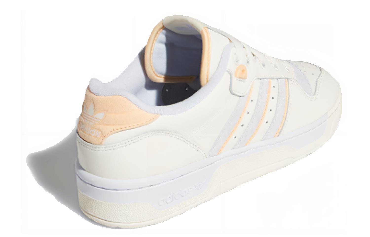 Shop adidas originals Rivalry Low 復古 休閒 低筒 板鞋 男女款 石膏白