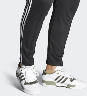 아디다스 라이벌리 로우 "화이트 스네이크"(70 characters) EG5785 Sizing 아디다스 라이벌리 로우 "화이트 스네이크"(70 characters) EG5785