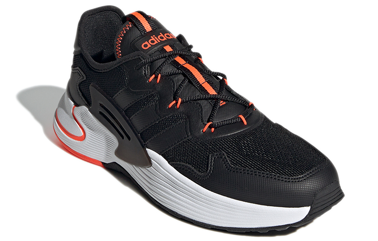 Lookbook adidas neo Roamer 低筒運動休閒鞋 男款 黑橙