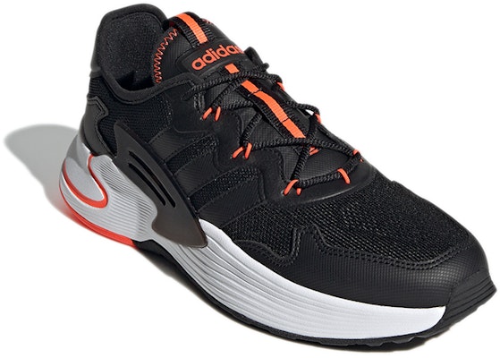 阿迪达斯 Roamer '黑橙色' FY6698 Lookbook 阿迪达斯 Roamer '黑橙色' FY6698