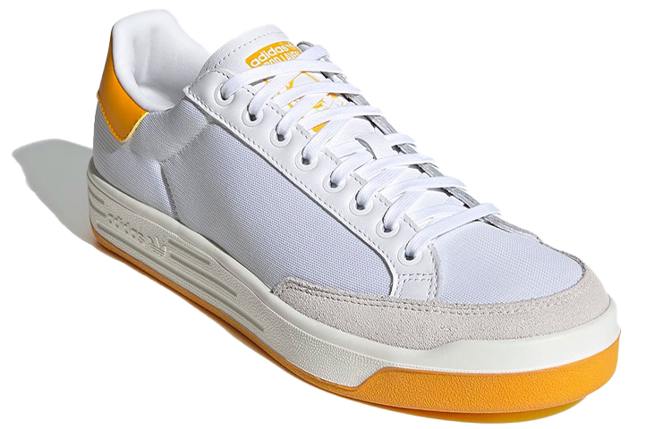 Lookbook adidas Rod Laver 'Blanco Oro Universitario' FY4731