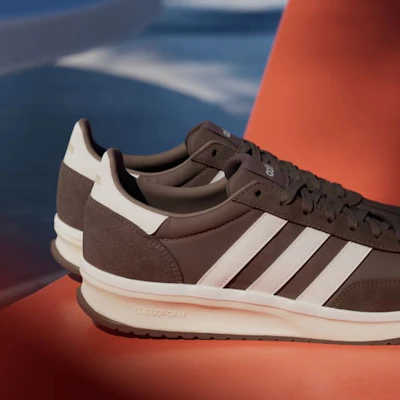 阿迪达斯 Run 70s 2.0 运动鞋 地层棕/米白色/柔暖香草色 JR2385 1