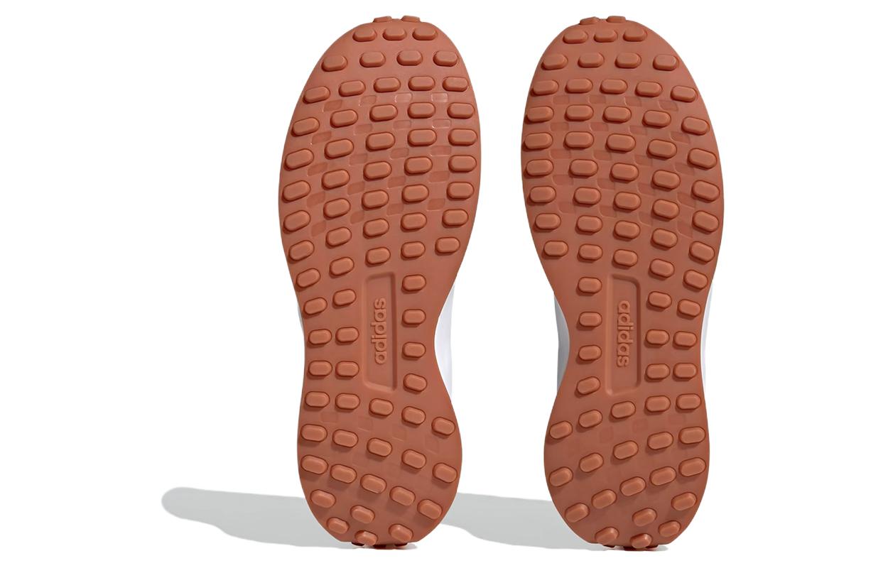 Shop adidas RUN 70s 舒適 耐磨透氣 低筒 生活休閒鞋 男款 黑色