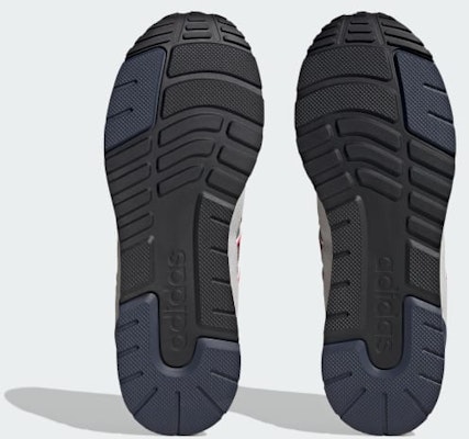 阿迪达斯 Run 80s '灰色三' 运动鞋 ID1882 Lookbook 阿迪达斯 Run 80s '灰色三' 运动鞋 ID1882