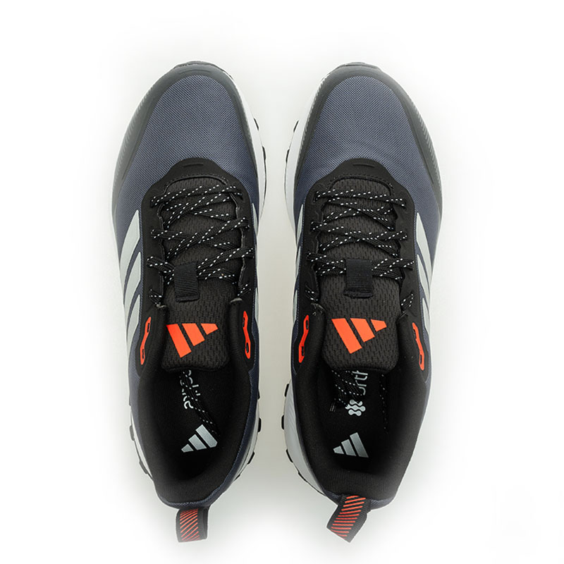 Sizing 아디다스 런팔콘 5 TR 러닝화. JI4084