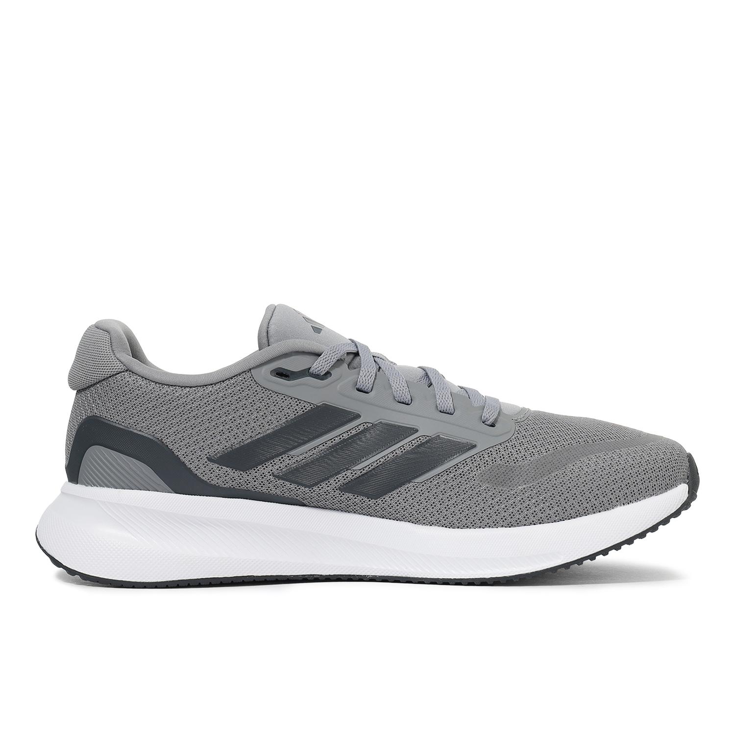 Sizing 阿迪达斯 Runfalcon 5 宽版 灰色碳纤跑鞋 JH5185