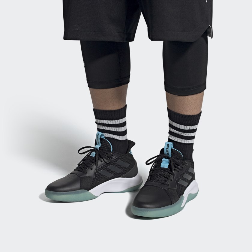 Sizing adidas RunTheGame 'Negro Cian' EG0983