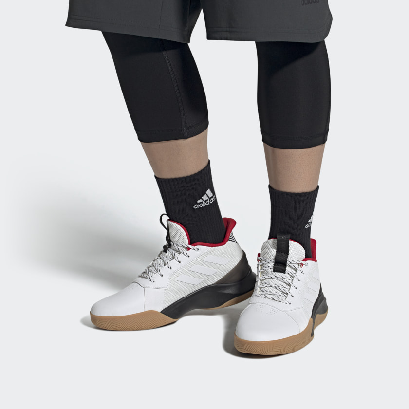 Sizing adidas RunTheGame 'Blanco Negro' EG7972