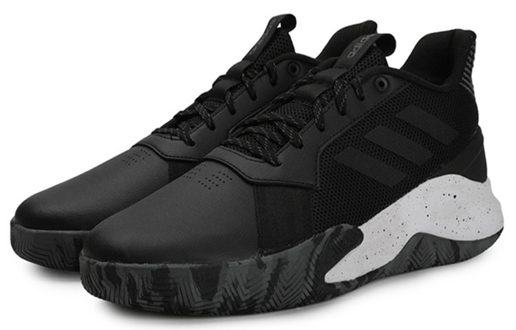 Lookbook adidas Runthegame Negro Blanco EE9647