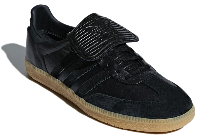 Lookbook 阿迪达斯 Samba Recon LT“黑胶” B75902