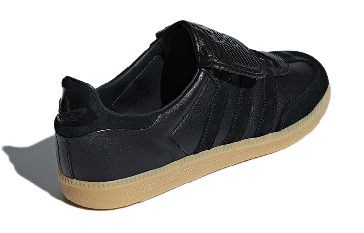 Shop 阿迪达斯 Samba Recon LT“黑胶” B75902