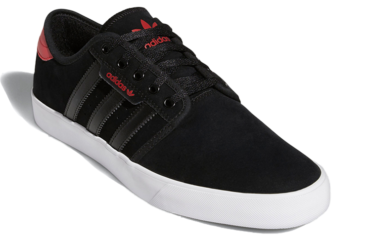 Lookbook adidas Seeley ''Nero Scarlatto'' FV5120