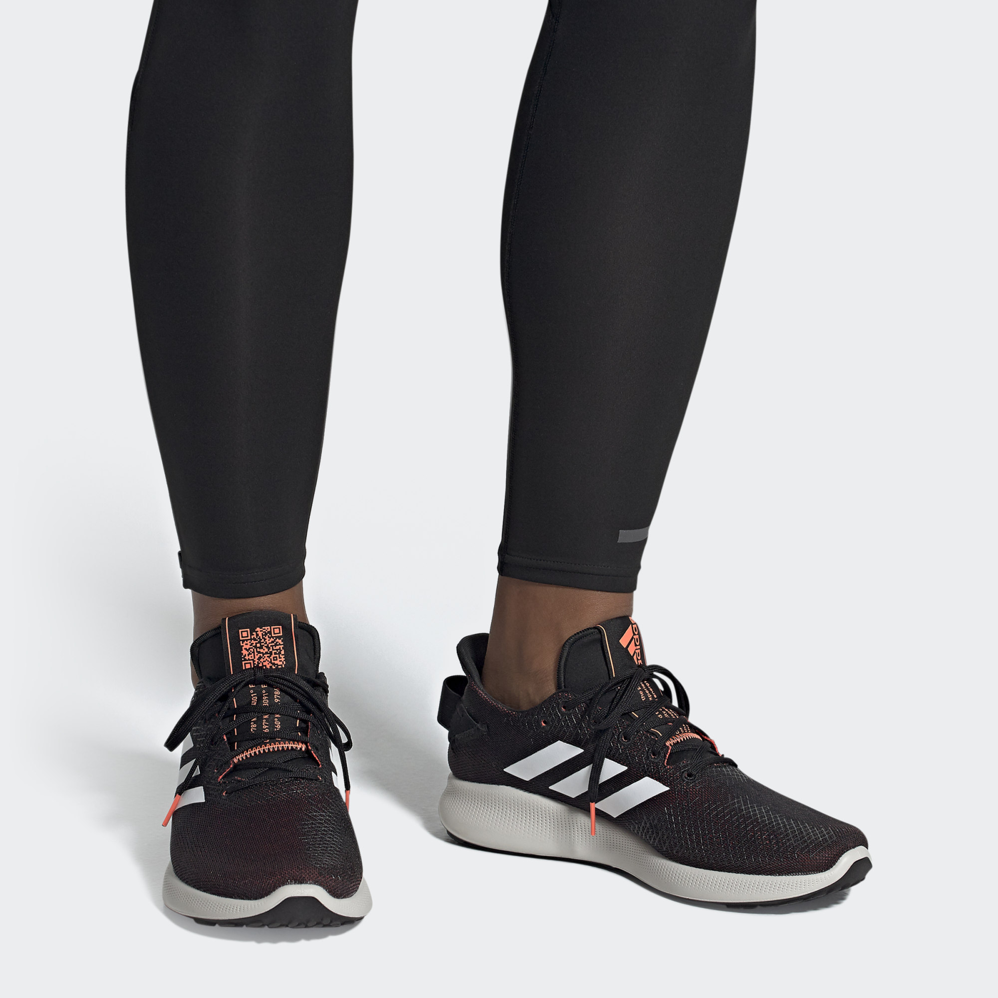 Sizing adidas SenseBounce+ 街頭 黑