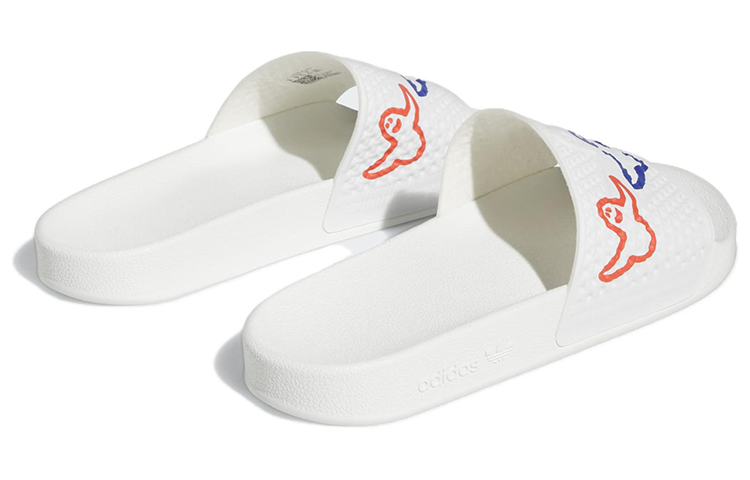 Shop 阿迪达斯 Shmoofoil 拖鞋 '趣味图案' HQ2034