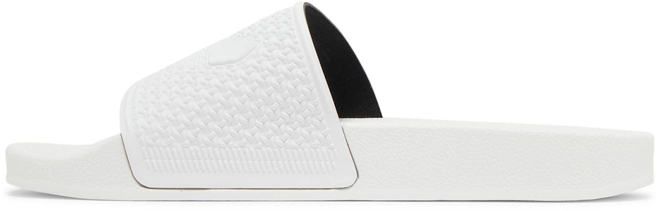 adidas originals Shmoofoil Slide 人字拖 鞋 男女通用 白色 Lookbook adidas originals Shmoofoil Slide 人字拖 鞋 男女通用 白色