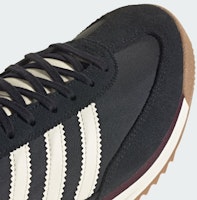 Adidas SL72 RS untuk Edifice, Iena Hitam/Putih Krim/Emas Metalik HQ7250 1