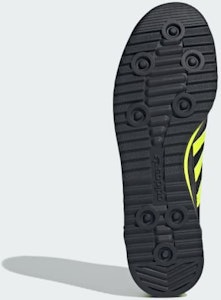 adidas SL 72 RS「核心黑」 IG4647 Lookbook adidas SL 72 RS「核心黑」 IG4647