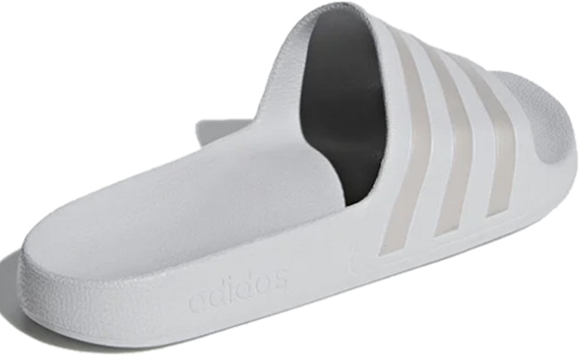 아디다스 아딜렛 아쿠아 라이트 그레이 슬라이드 (Adidas Adilette Aqua Lt. Grey Slide) F35531 Lookbook 아디다스 아딜렛 아쿠아 라이트 그레이 슬라이드 (Adidas Adilette Aqua Lt. Grey Slide) F35531