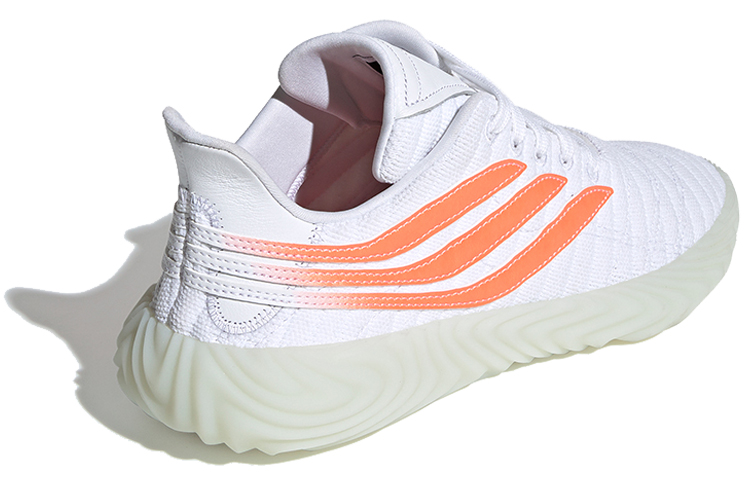 Shop アディダス ソバコフ 白/ソーラーレッド EE5626