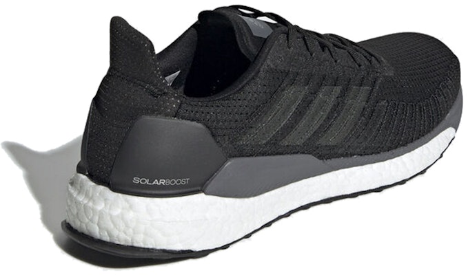 阿迪达斯 Solar Boost 19 '核心黑碳' 运动鞋 EF1413 Lookbook 阿迪达斯 Solar Boost 19 '核心黑碳' 运动鞋 EF1413