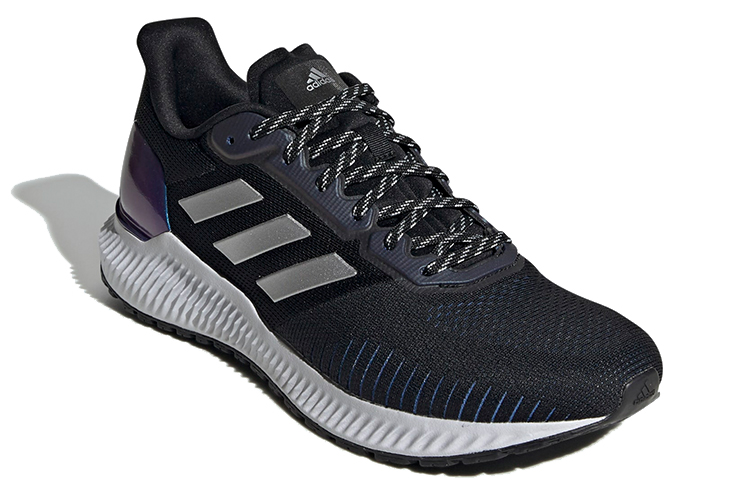 Lookbook adidas Solar Ride Hitam/Biru EE4252