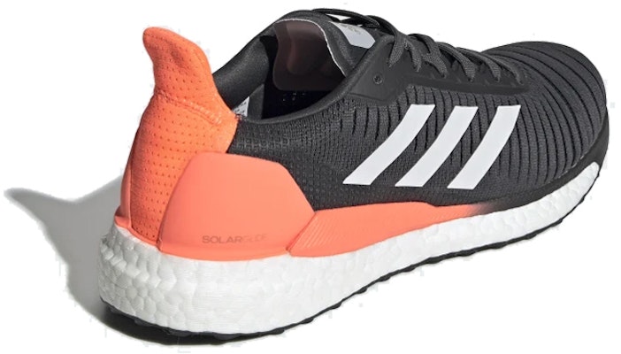 adidas Solarglide 19 Hitam/Oranye EE4297 Lookbook adidas Solarglide 19 Hitam/Oranye EE4297