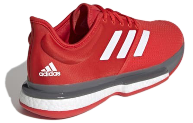 Shop adidas Solecourt Active 舒適耐磨網球鞋 紅
