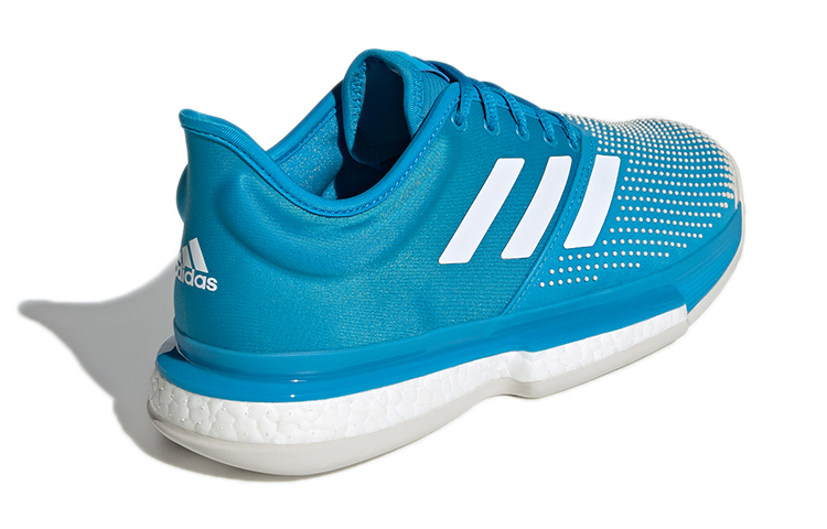 Shop adidas Solecourt Boost 耐磨防滑 低幫網球鞋 藍白