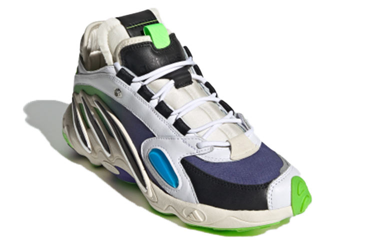 Lookbook 阿迪达斯 Solution Streetball Sankuanz篮球鞋 FY3504