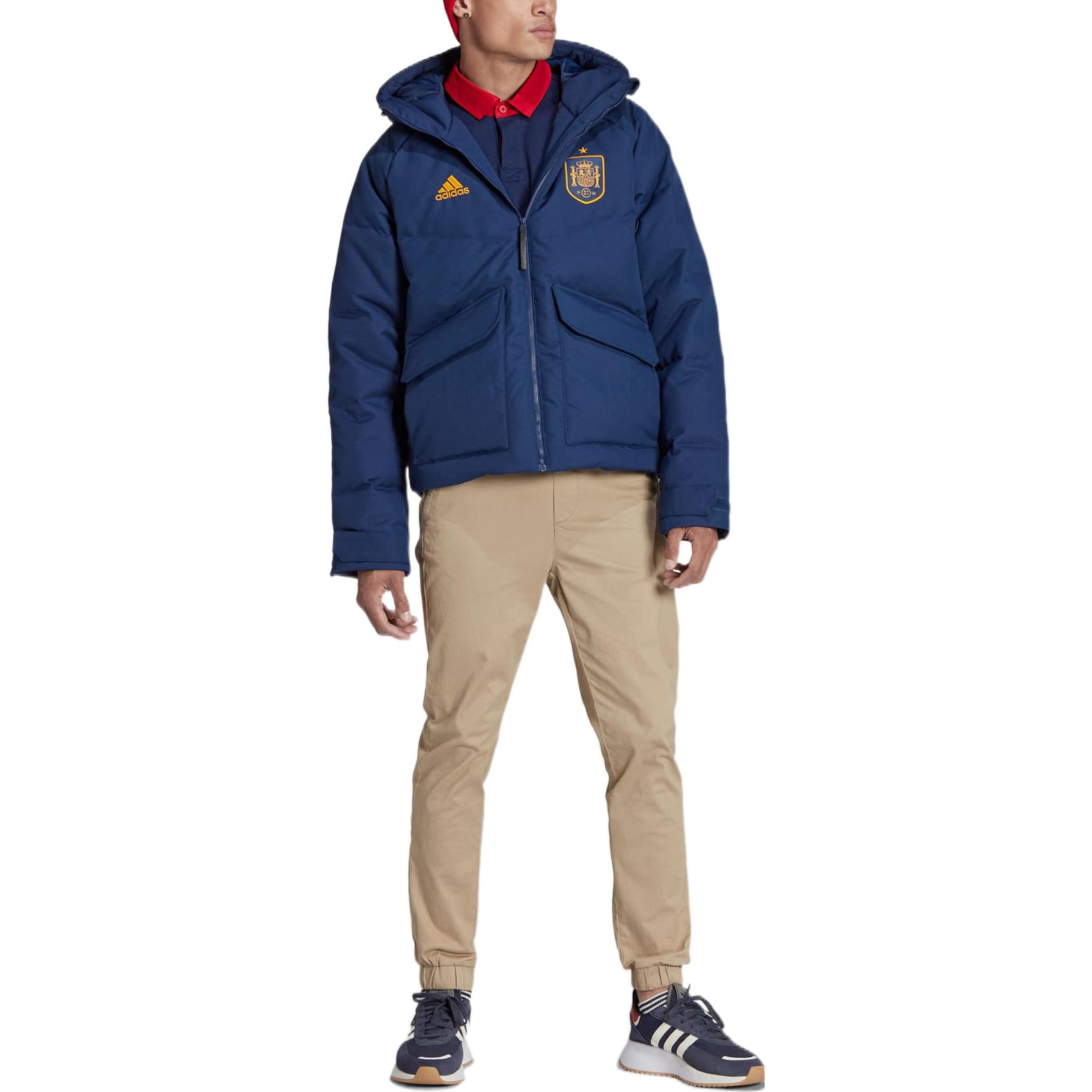 Lookbook 아디다스 스페인 로고 프린트 히든 지퍼 패딩 재킷 블루. HE8906