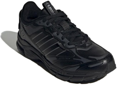 adidas Spiritain 2000 'Hitam Inti Karbon' HP6764 Lookbook adidas Spiritain 2000 'Hitam Inti Karbon' HP6764